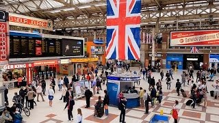 A Walk Through The London Victoria Station London England [upl. by Ellekcir]